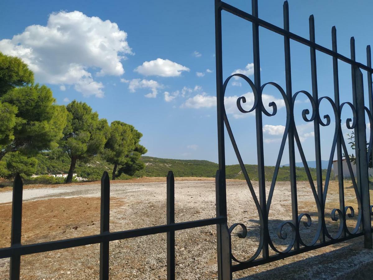 Harmonic Place Loutraki ภายนอก รูปภาพ